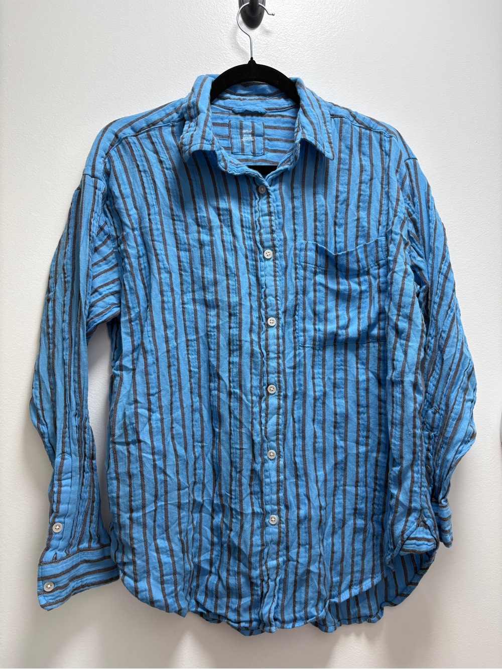 aerie Light Blue and Black Striped Long-Sleeve Button-Down Shirt